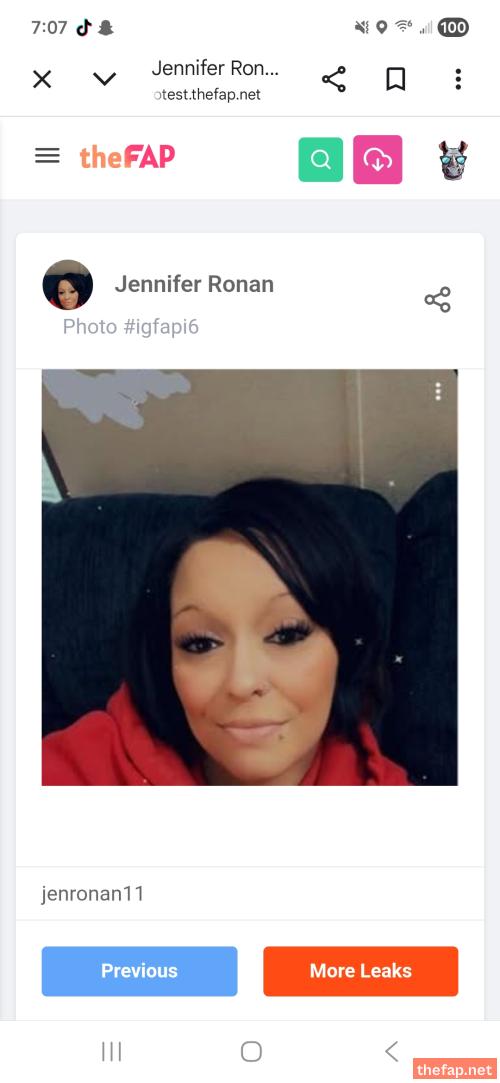 Anyone know were i can see more pic of this sexy women